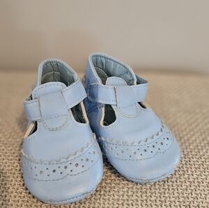 Mayoral Pram Shoes Size 18eu powder blue